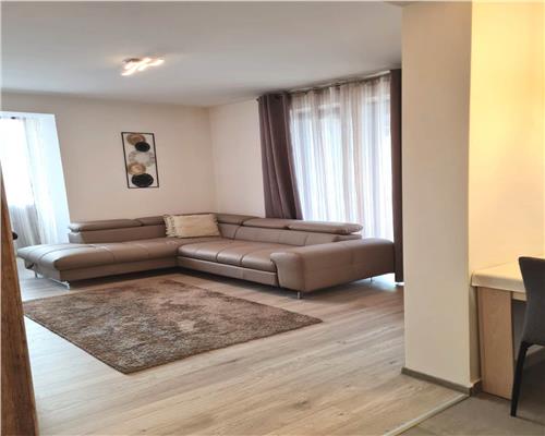 Apartament 2 camere, Tractorul