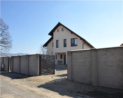 Casa de Vanzare Carpinis, Brasov